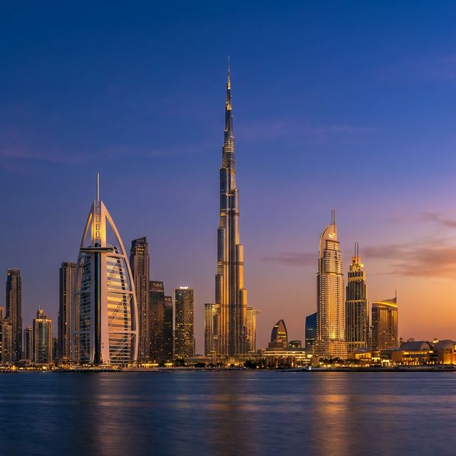 Institutional Global Connection Visual